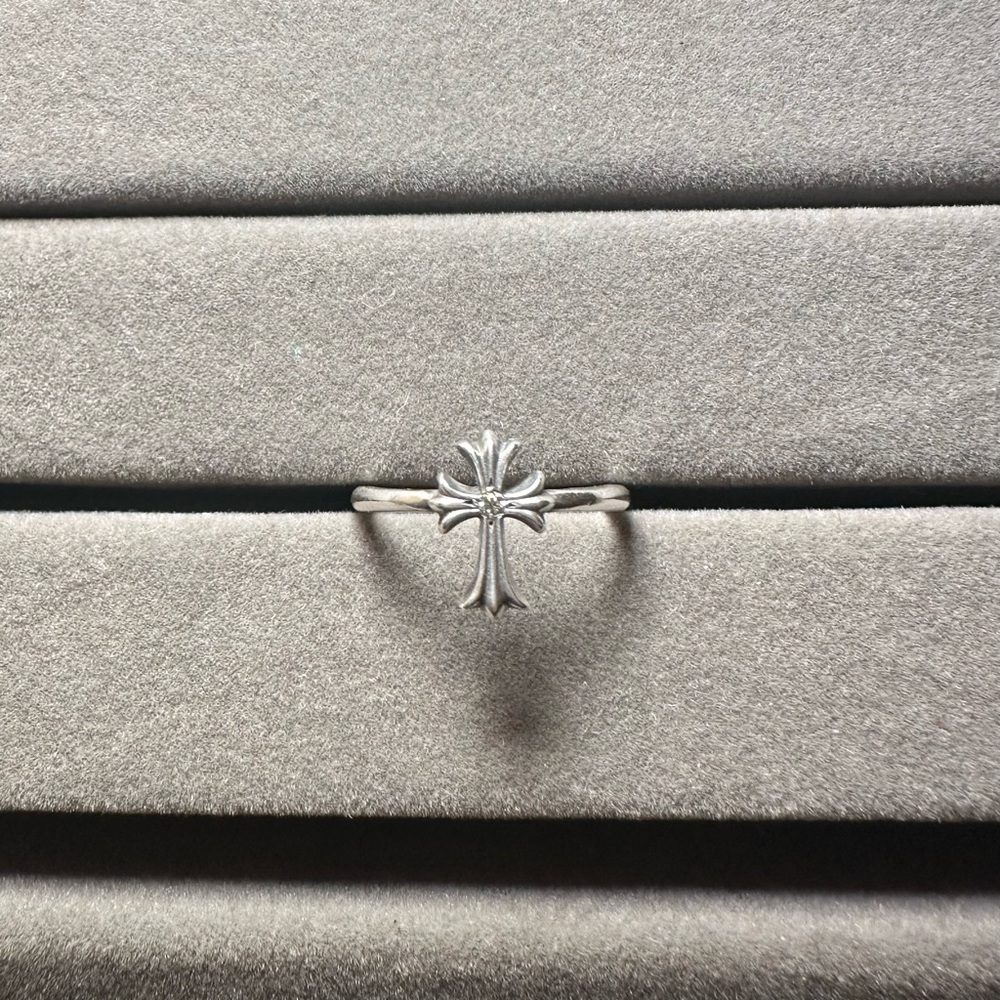 chrome hearts diamond bubble gum ring size 6 🖤